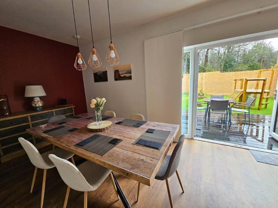 Our House @ Little France Edimburgo